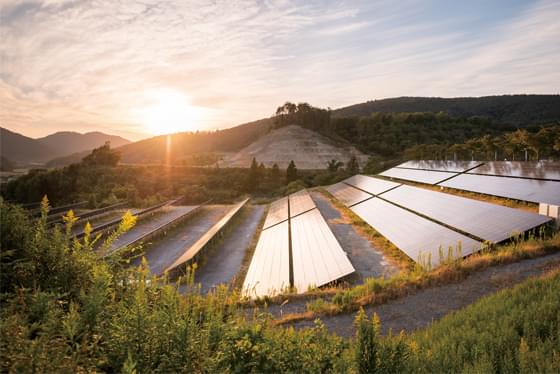 高圧太陽光パネル